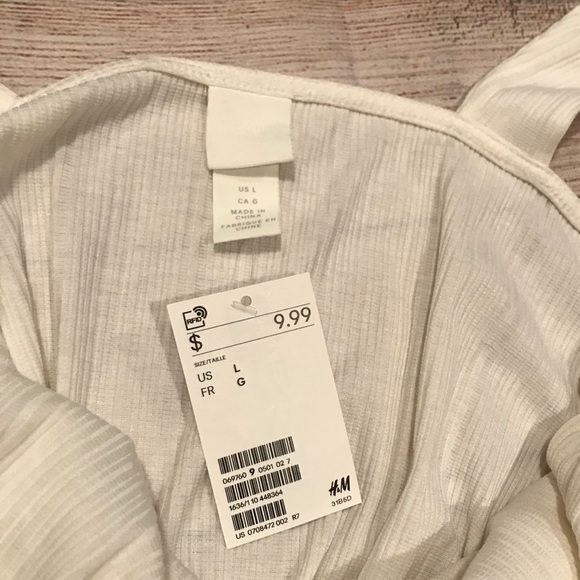 🌻 2 for $10 NWT H&M Knotted Strap Tank Size L - Picture 4 of 8